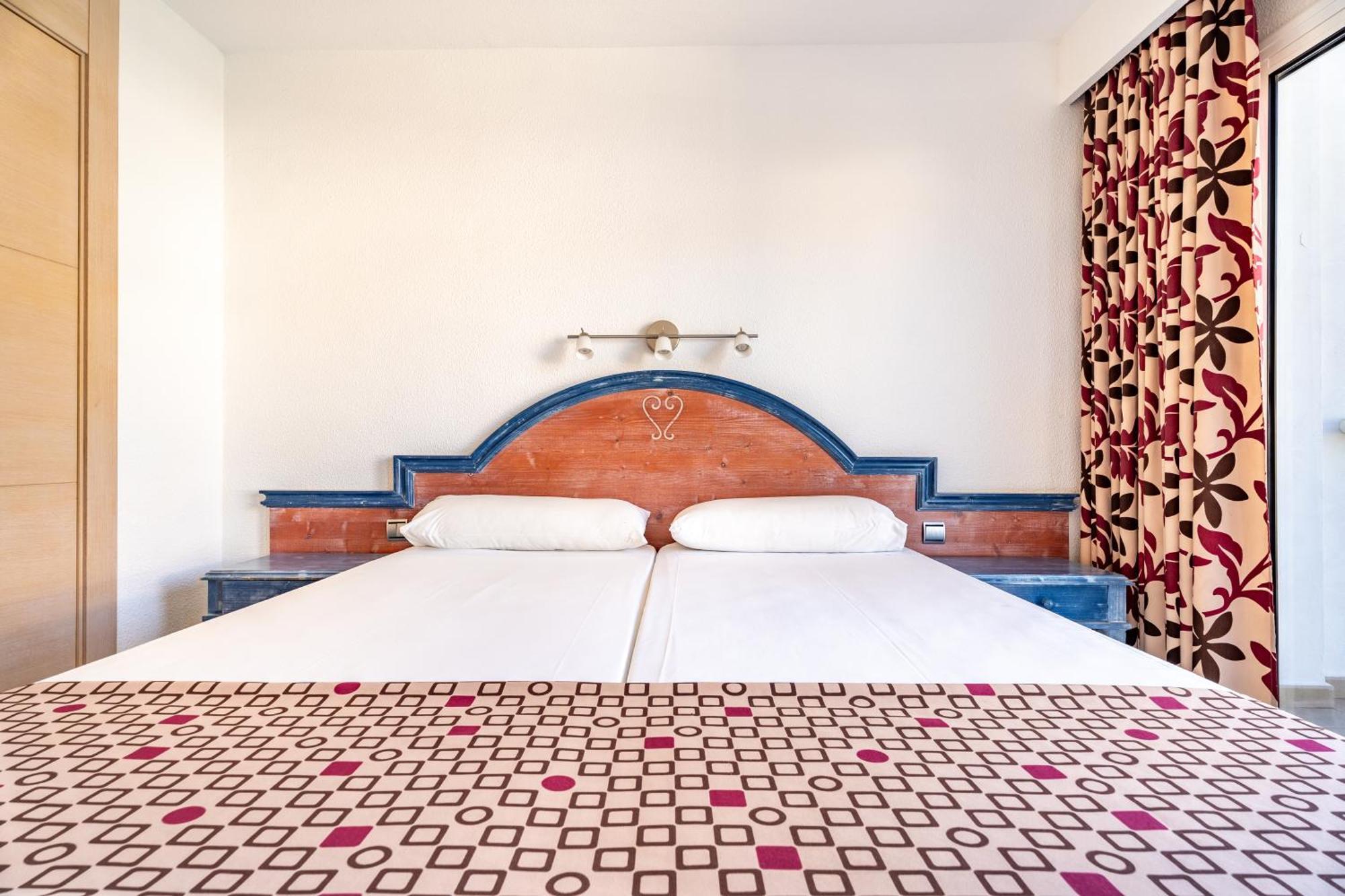 Cala Nova Apartamentos Пуэрто Рико Экстерьер фото