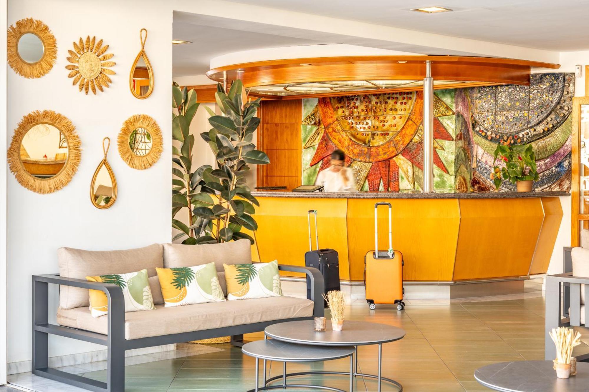 Cala Nova Apartamentos Пуэрто Рико Экстерьер фото